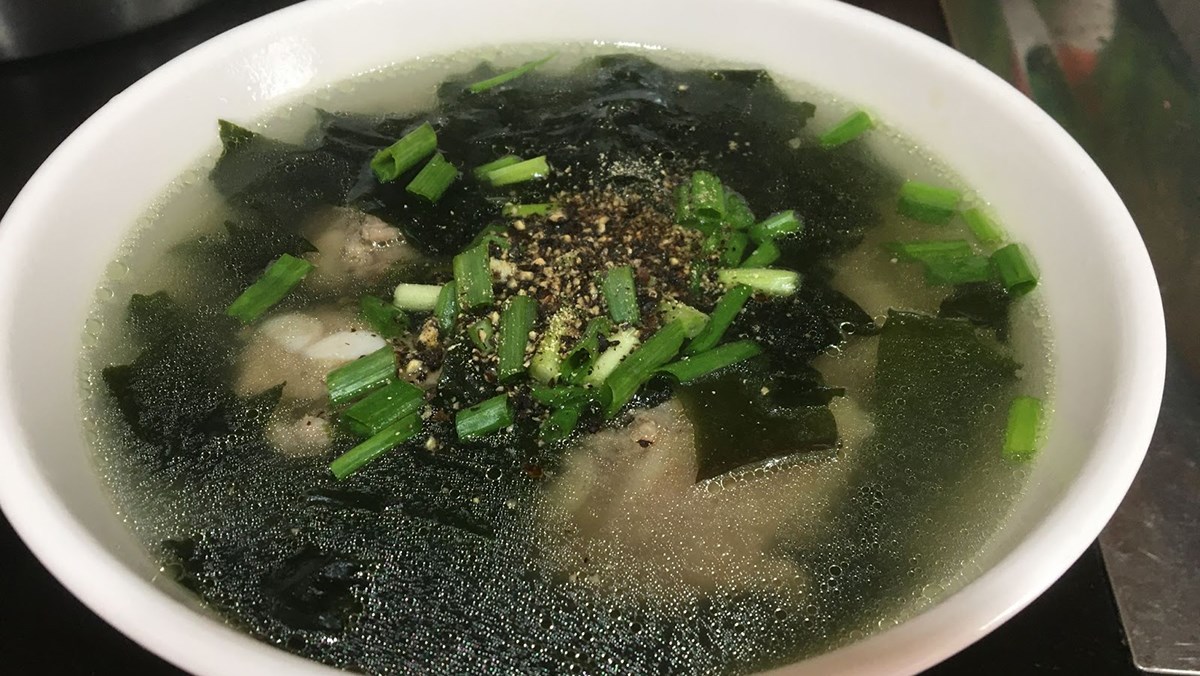 canh rong biển nấu xương heo canh rong biển nấu xương heo