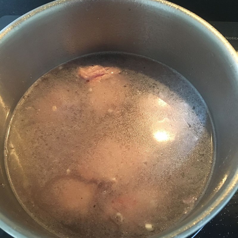 Bước 2 Nấu canh Canh rong biển nấu xương heo Bước 2 Nấu canh Canh rong biển nấu xương heo