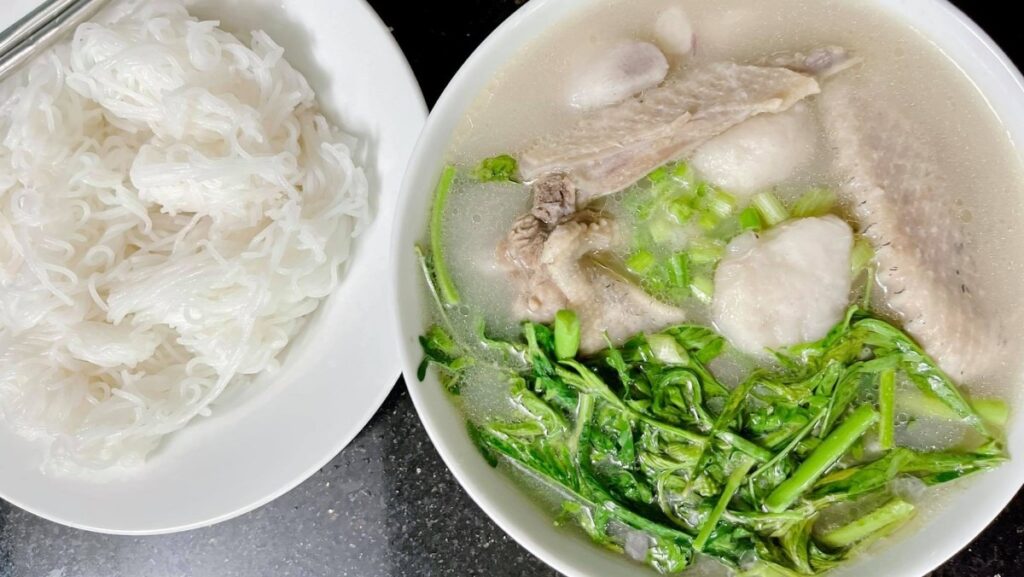 Bí Quyết Làm Món Vịt Nấu Khoai Sọ Thơm Ngon Chuẩn Vị Tại Nhà