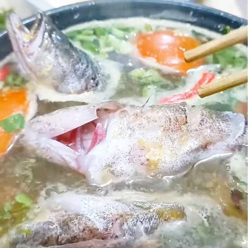 canh-chua-ca-bong-tuong-6 Bước 3 Nấu canh chua cá bống tượng Canh chua cá bống tượng