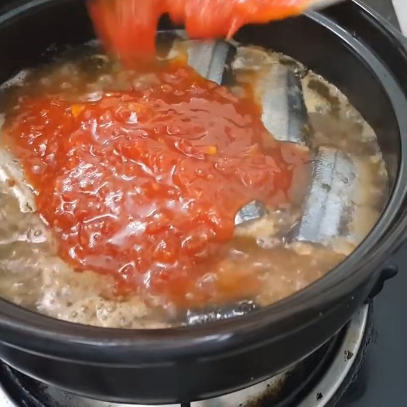 Bước 4 Kho cá thu đao Cá thu đao sốt cà Bước 4 Kho cá thu đao Cá thu đao sốt cà