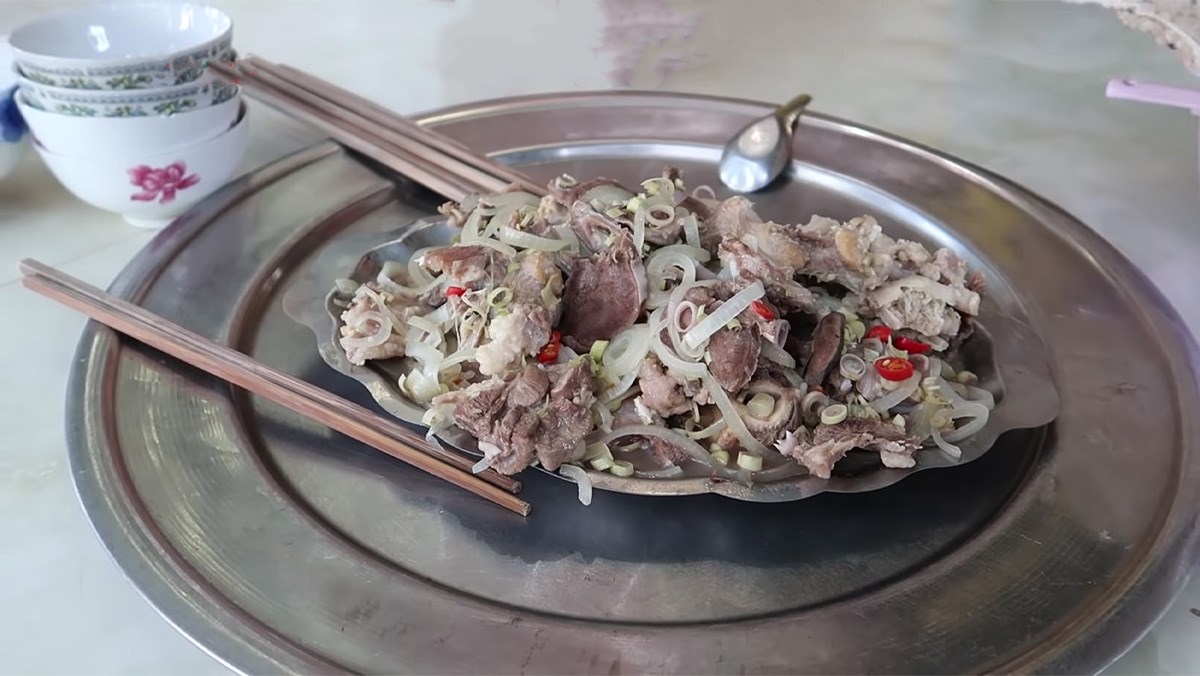 Lưỡi bò hấp sả Lưỡi bò hấp sả