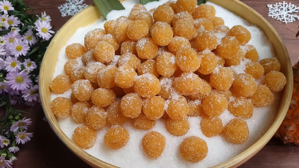 mứt thơm dẻo viên tròn mứt thơm dẻo viên tròn