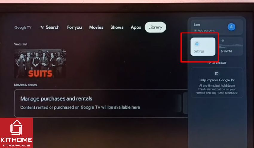 Bước 1: Bật tivi, bấm vào nút Settings (Cài đặt) trên điều khiển. Bước 1: Bật tivi, bấm vào nút Settings (Cài đặt) trên điều khiển.