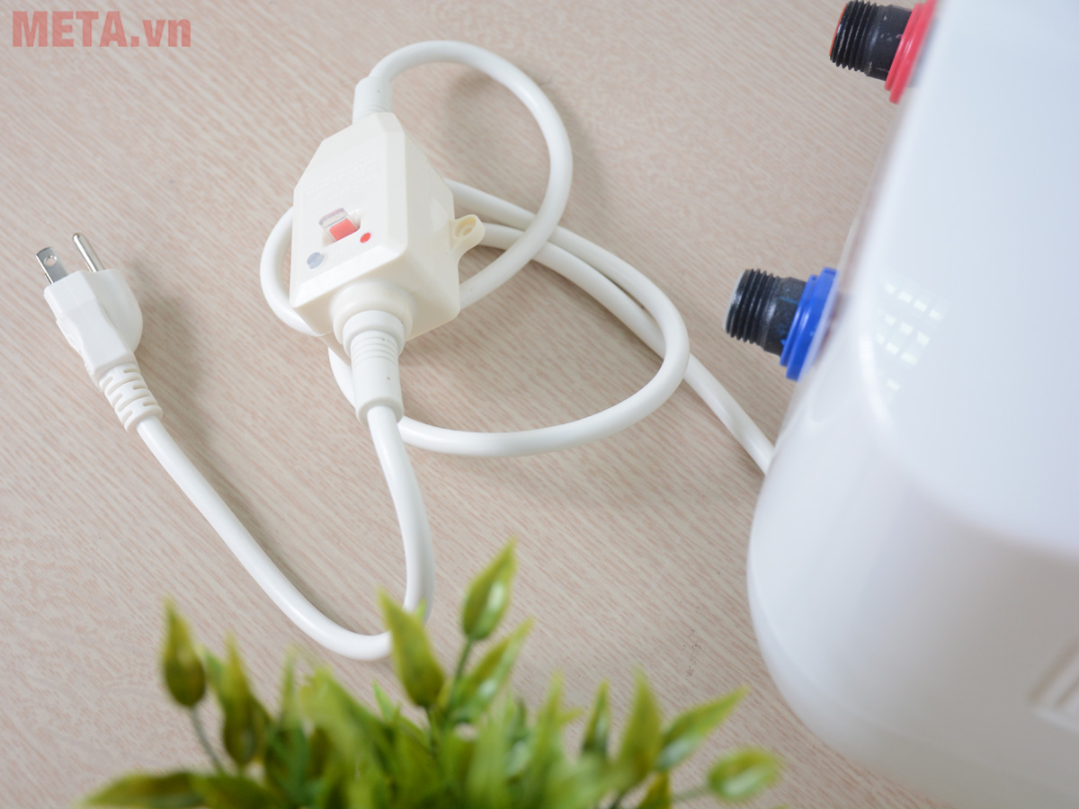 Bình nóng lạnh Ariston AN LUX 6 UE 1.5 FE 6 lít Bình nóng lạnh Ariston AN LUX 6 UE 1.5 FE 6 lít