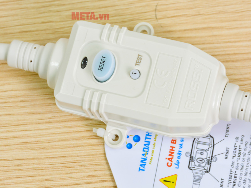 Bình nóng lạnh tích hợp công nghệ chống giật Bình tắm nóng lạnh Rossi RST 15SQ Ti smart