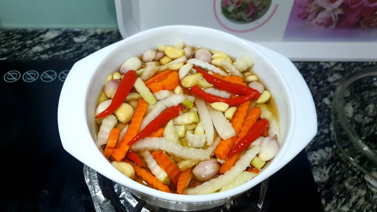 cach-lam-dua-mon-khong-phoi-nang-bang-noi-chien-khong-dau-avt-1200x676-2 Dưa món không phơi nắng