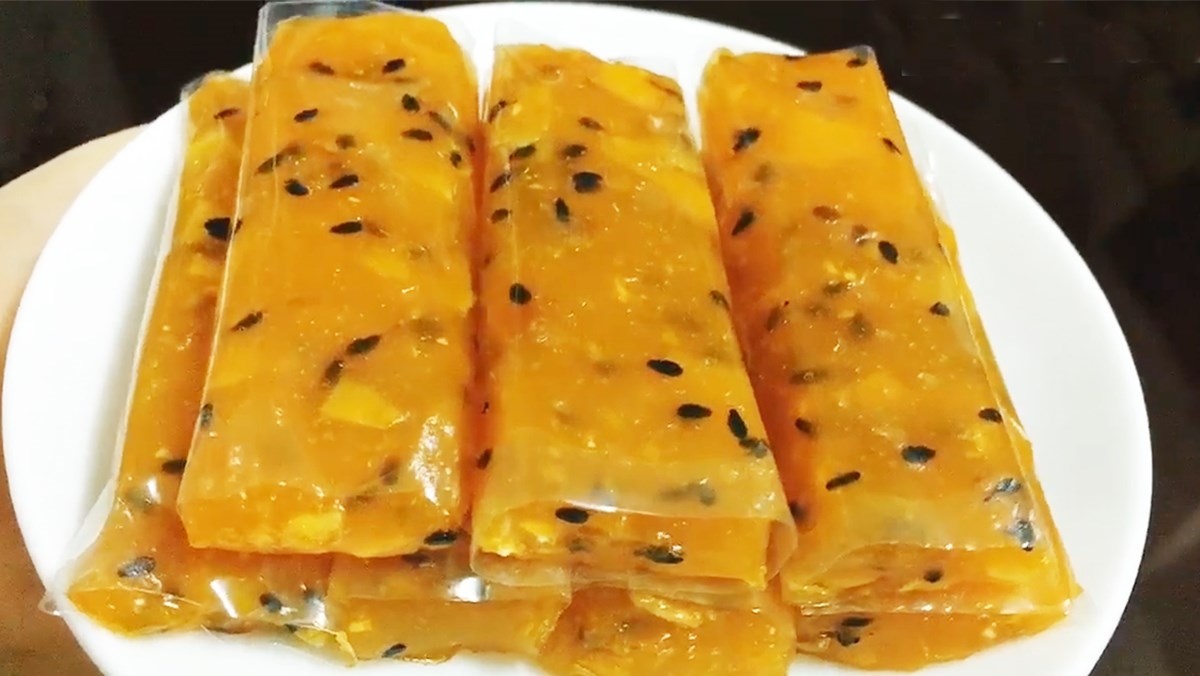 mứt bí đỏ dẻo mứt bí đỏ dẻo