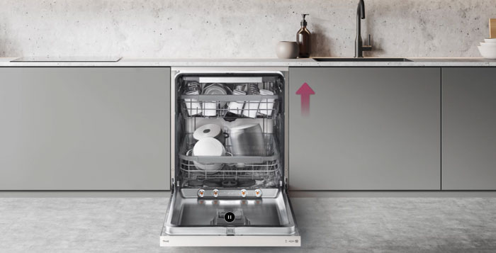 máy rửa bát LG TrueSteam LDT14BLA4 được tích hợp 3 giá đựng dễ dàng Máy rửa bát LG 14 bộ TrueSteam LDT14BLA4 màu đen