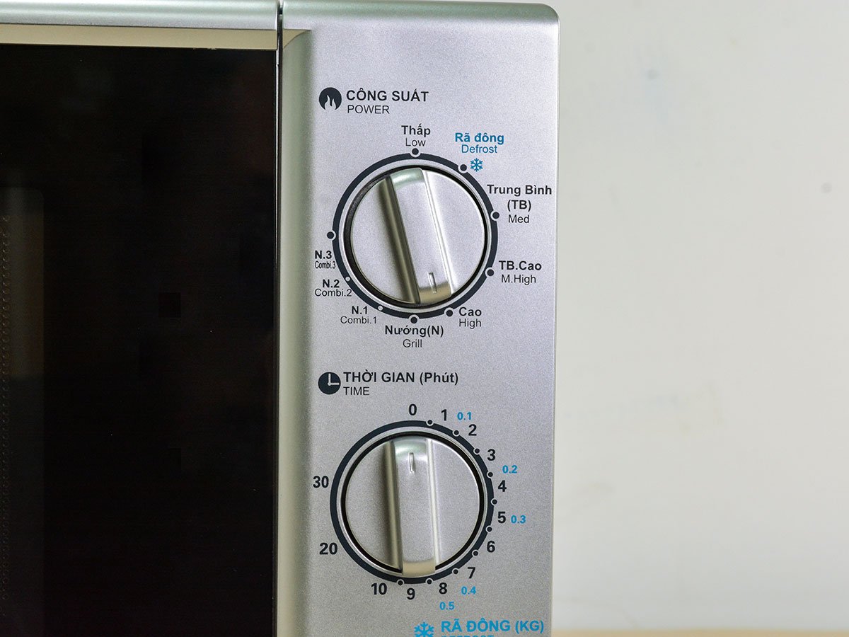 lo-vi-song-co-nuong-sharp-r-g228vn-sl-5 Lò vi sóng có nướng Sharp R-G228VN-SL 20 lít