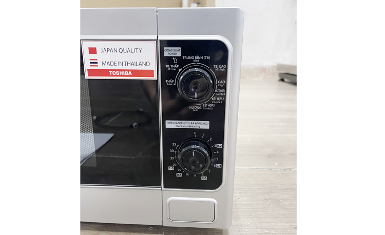 Lò vi sóng Toshiba ER-SGM20(S1)VN 20 lít