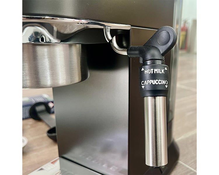 may-pha-ca-phe-delonghi-ec685-bk-10 Máy pha cà phê Delonghi EC685.BK
