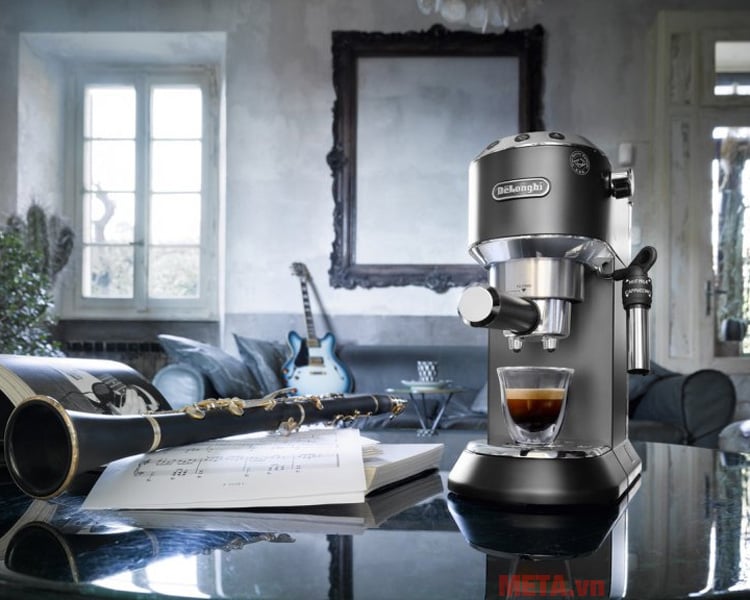 may-pha-ca-phe-delonghi-ec685-bk-anh8 Máy pha cà phê Delonghi EC685.BK