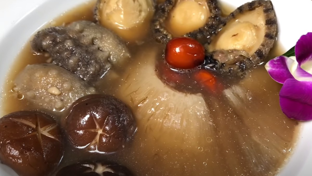 Cách làm súp bào ngư hải sâm vi cá mập thơm ngon 