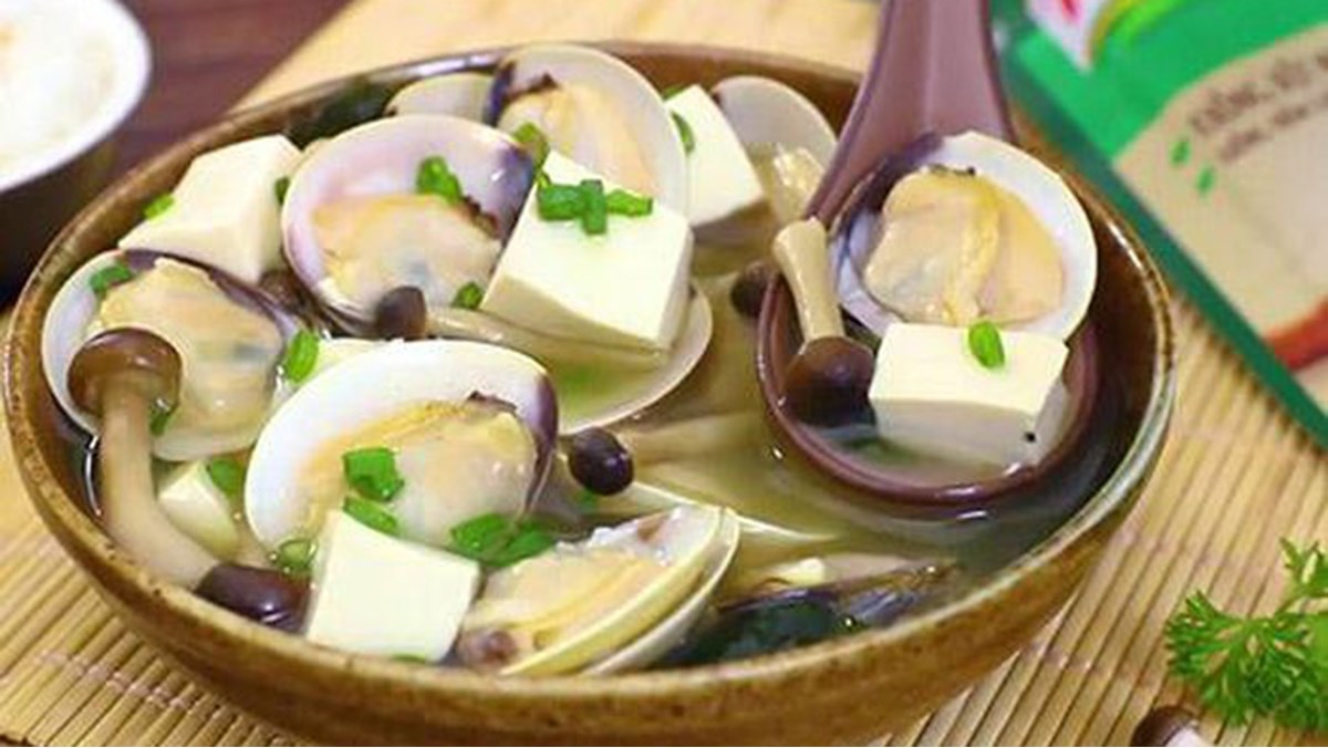 Canh nghêu miso và canh nghêu kim chi