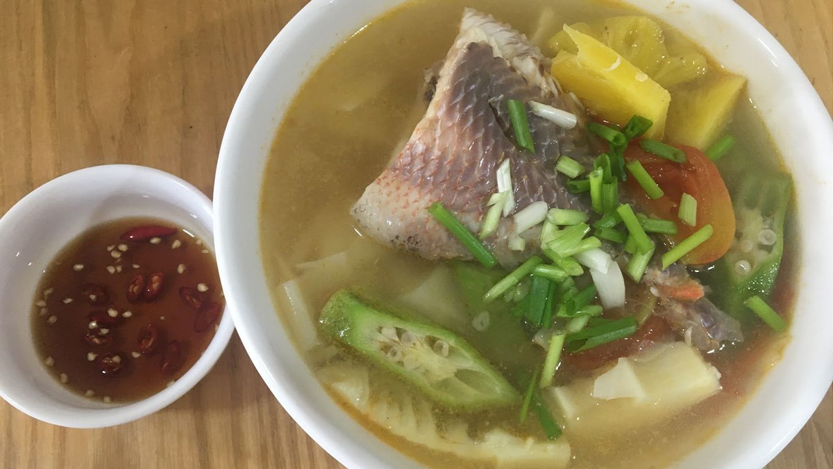 Cách nấu canh cá diêu hồng nấu măng chua thanh mát hấp dẫn cho ngày oi bức