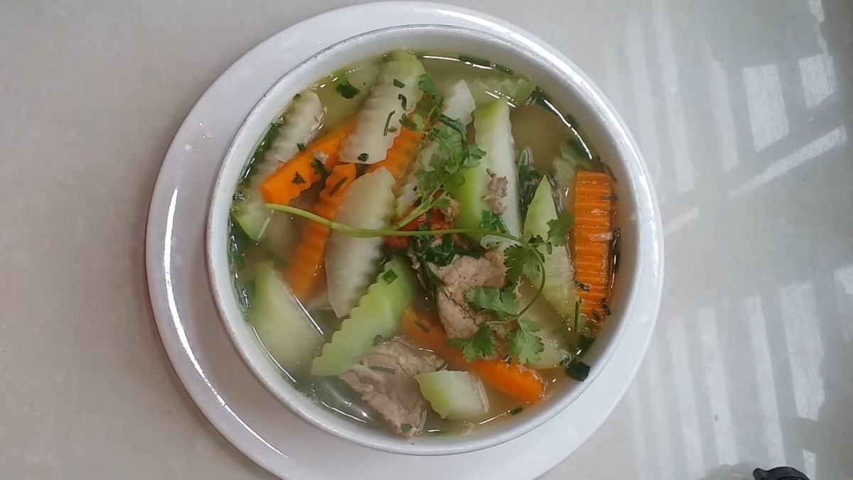 2-cach-nau-canh-su-hao-xuong-va-canh-su-hao-ca-chep-thom-ngon-avt-1200x676-1-1 Canh xu hào