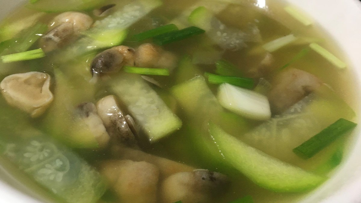 canh bí đao nấm rơm ngọt ngon