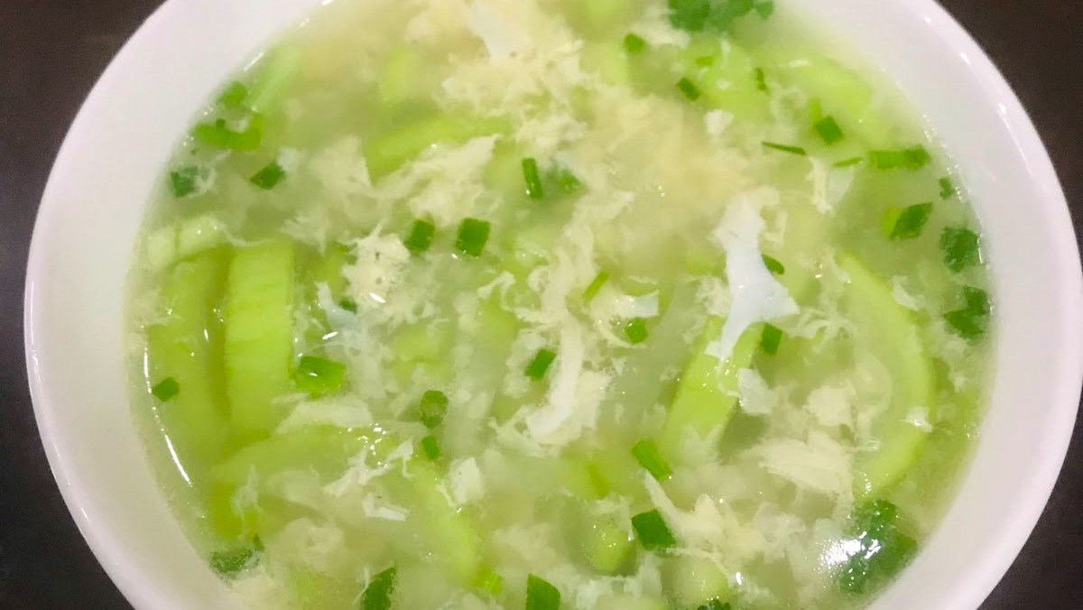 Cách nấu canh bầu nấu trứng