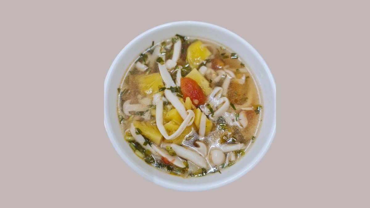Cách nấu canh nấm hải sản thơm ngon, lạ miệng cho bữa cơm