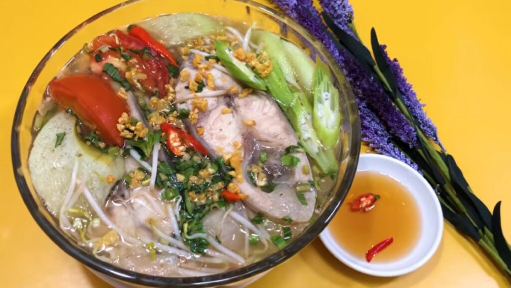 3 cách nấu canh chua cá hú ngon đơn giản đậm đà chuẩn vị miền Tây