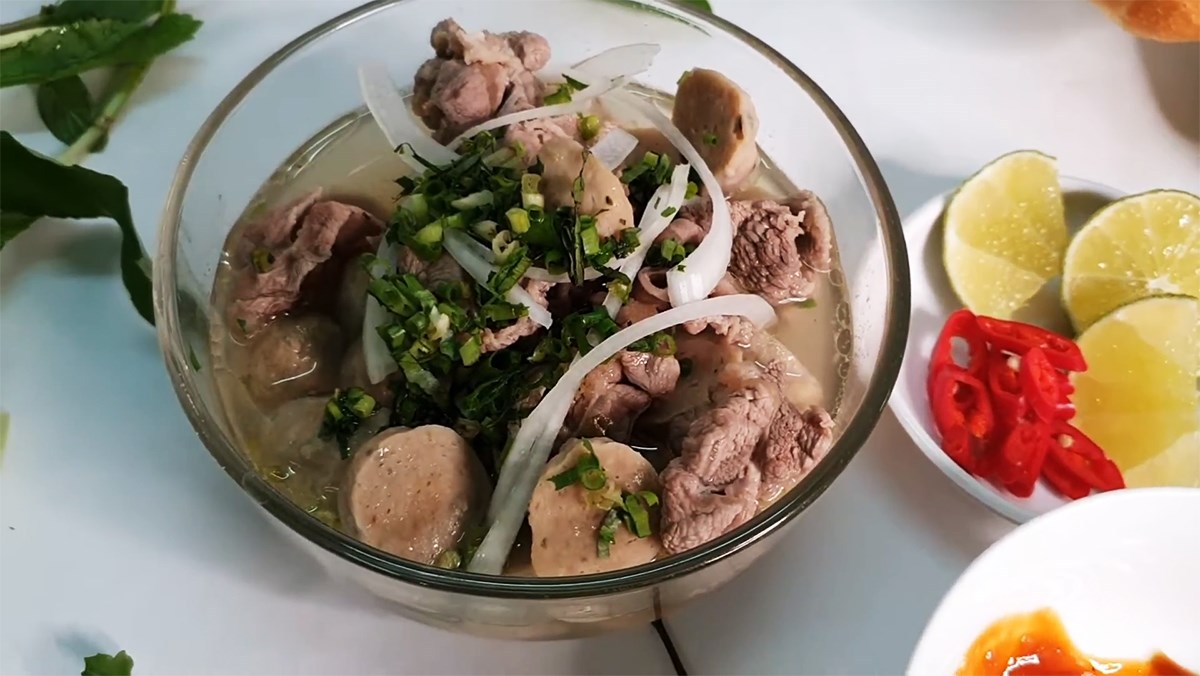 2 Cách nấu súp bò viên và súp gân bò thơm ngon, dai giòn khó cưỡng