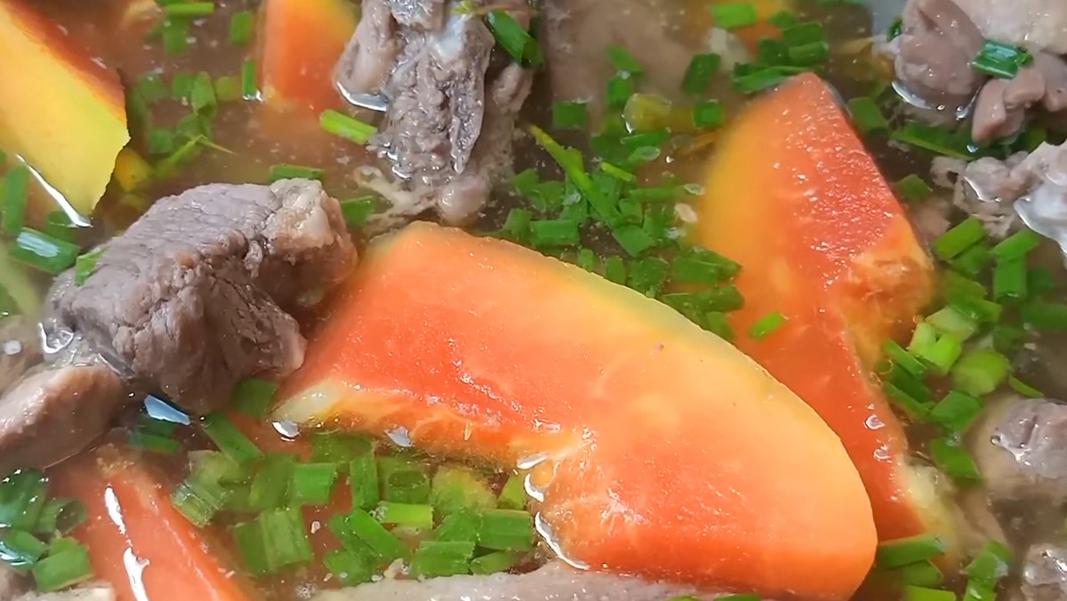 Cách nấu canh vịt hầm đu đủ thơm ngon bổ dưỡng, dễ làm tại nhà Cách nấu canh vịt hầm đu đủ thơm ngon bổ dưỡng, dễ làm tại nhà