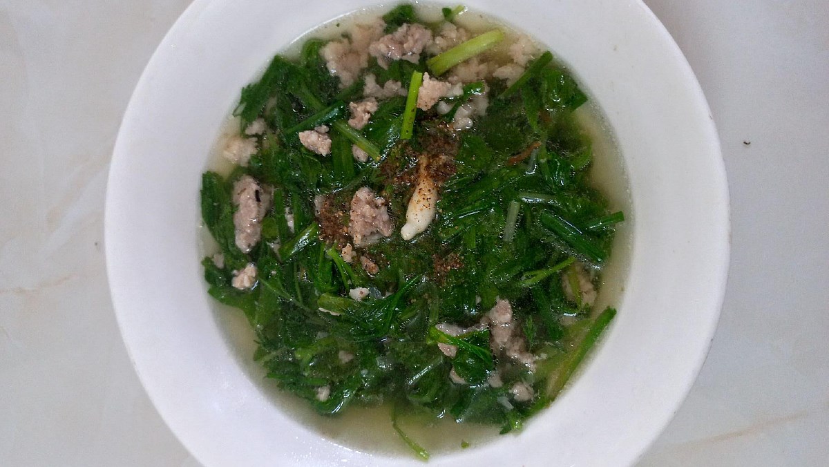 Cách nấu canh cải xanh thịt bằm thanh mát cho ngày nóng bức Cách nấu canh cải xanh thịt bằm thanh mát cho ngày nóng bức