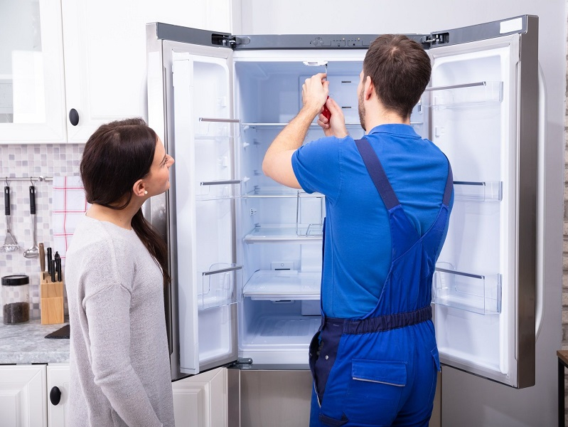 🔧 Bảng giá sửa tủ lạnh tại nhà Hà Nội mới nhất 2025