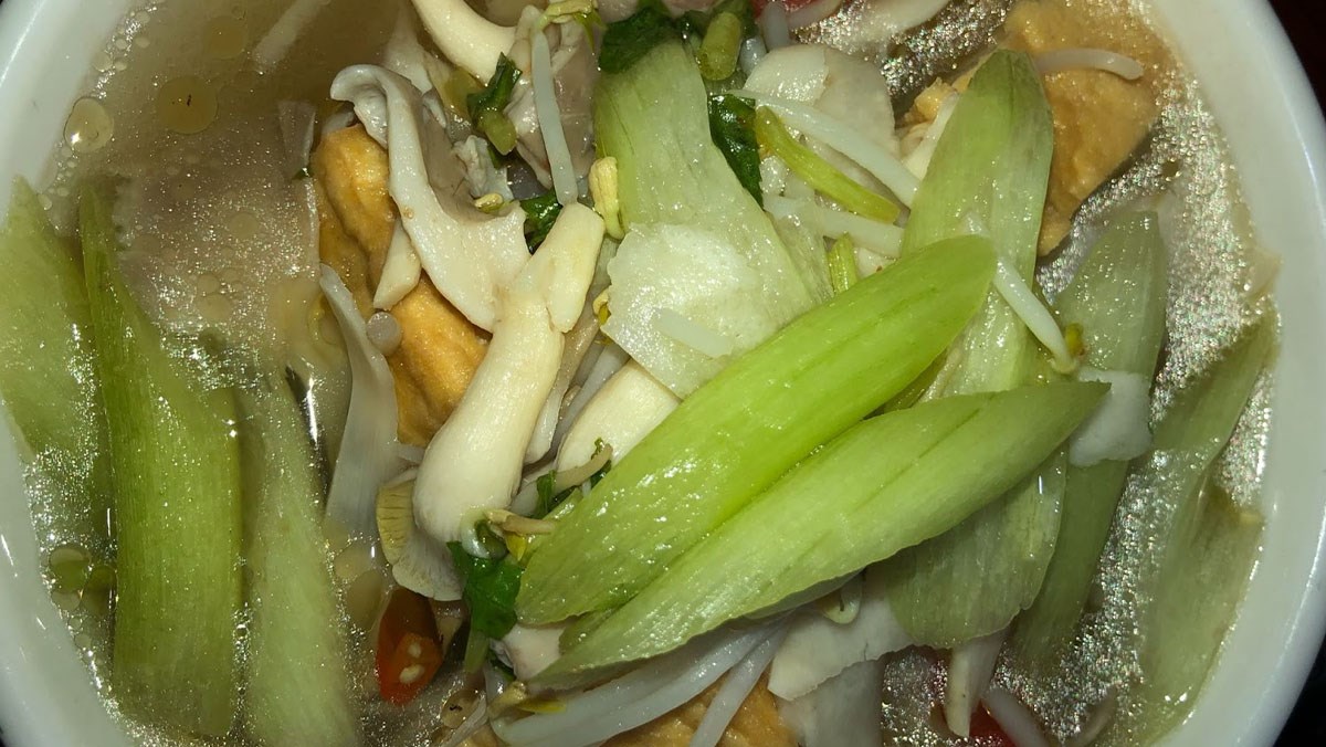 Canh chua chay nấm