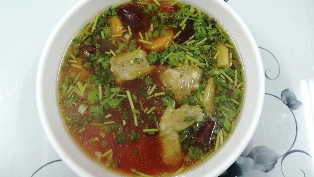 Canh sườn non hầm rau củ