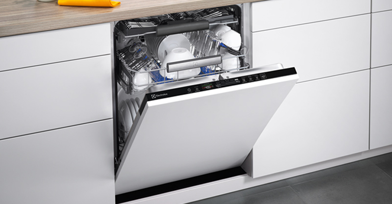 Đánh Giá Máy Rửa Bát Âm Tủ Electrolux ESL5343LO 13 Bộ: Giải Pháp Hiện Đại Cho Căn Bếp Tiện Nghi