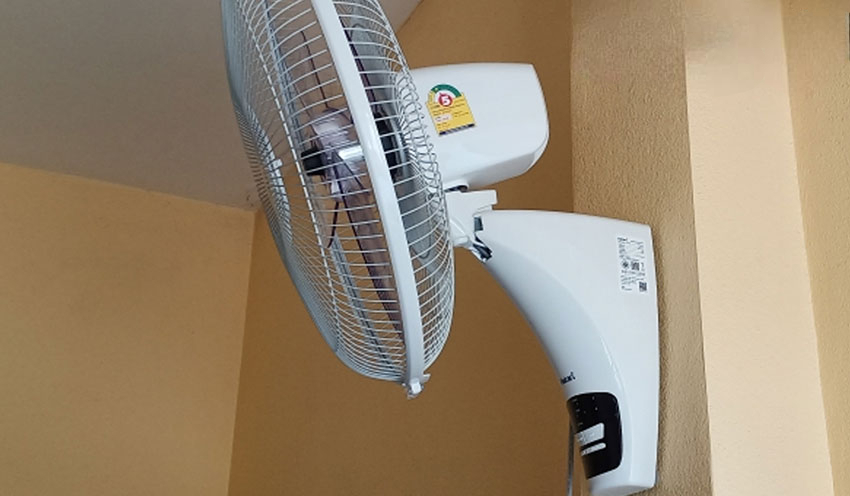 Quạt treo tường Hatari HF-W18R1 Quạt treo tường Hatari HF-W18R1