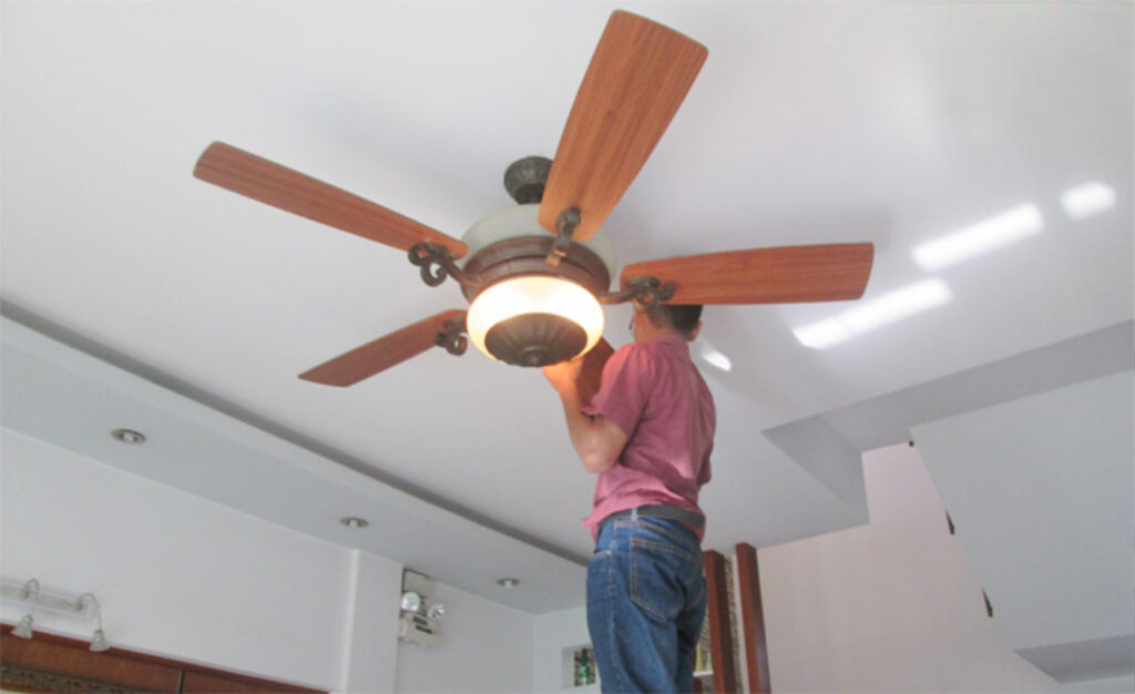 Chi phí lắp đặt quạt trần tại nội thành Hà Nội