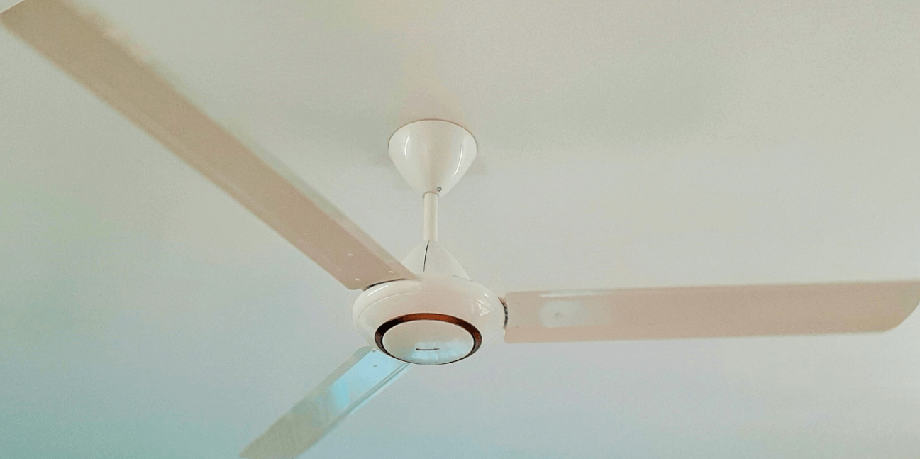 AX88 ATQ cá cược thể thao Panasonic F60MZ2 có cánh bằng inox, sải cánh lớn giúp làm mát trên diện rộng AX88 ATQ cá cược thể thao Panasonic F60MZ2 có cánh bằng inox, sải cánh lớn giúp làm mát trên diện rộng