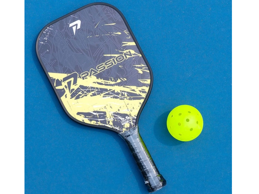 Passion Hybrid H102 có mặt vợt làm từ thủy tinh Đánh giá chi tiết về vợt Pickleball Passion Hybrid H102