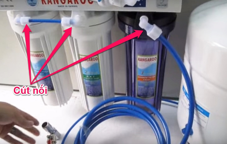 các khớp nối giữa dây dẫn và hệ thống lọc bị lỏng. Các khớp nối giữa dây dẫn và hệ thống lọc bị lỏng.
