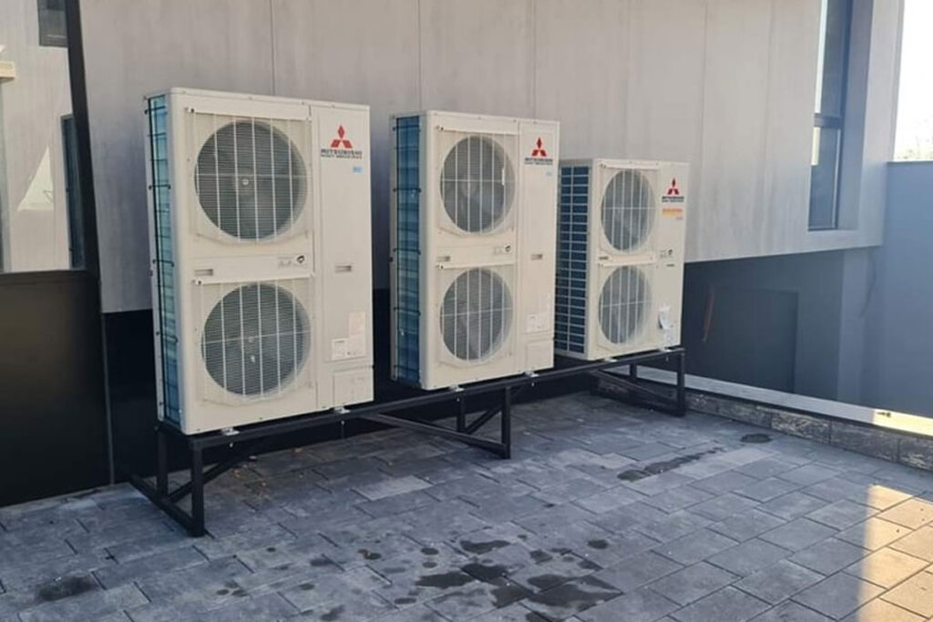 Điều hòa trung tâm Mitsubishi 2 chiều FDC224KXZPE1 Vì sao nên chọn điều hòa trung tâm Mitsubishi 2 chiều FDC224KXZPE1 cho công trình của bạn? - Ax88com