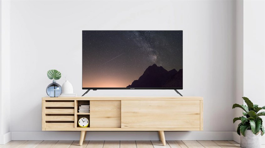 Tivi HD hiện này chỉ phổ biến kích thước 32 inch nhỏ gọn, tinh tế, phù hợp đặt trong phòng ngủ Tivi HD hiện này chỉ phổ biến kích thước 32 inch nhỏ gọn, tinh tế, phù hợp đặt trong phòng ngủ