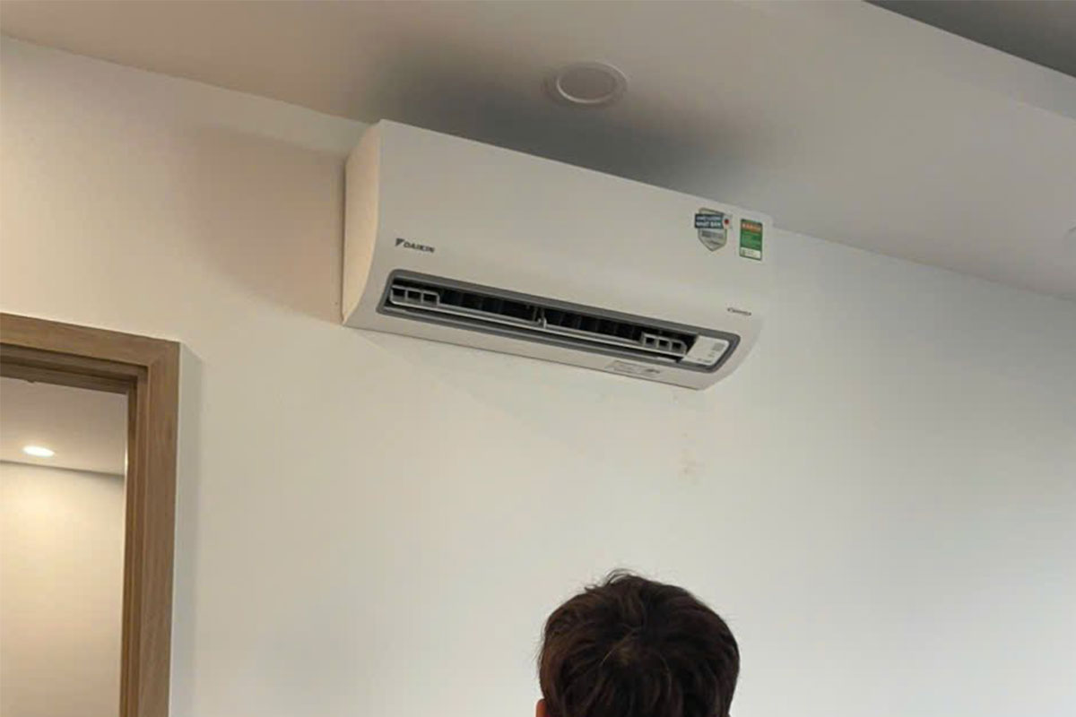 Điều hòa Daikin 1 chiều 22000btu FTKB60ZVMV