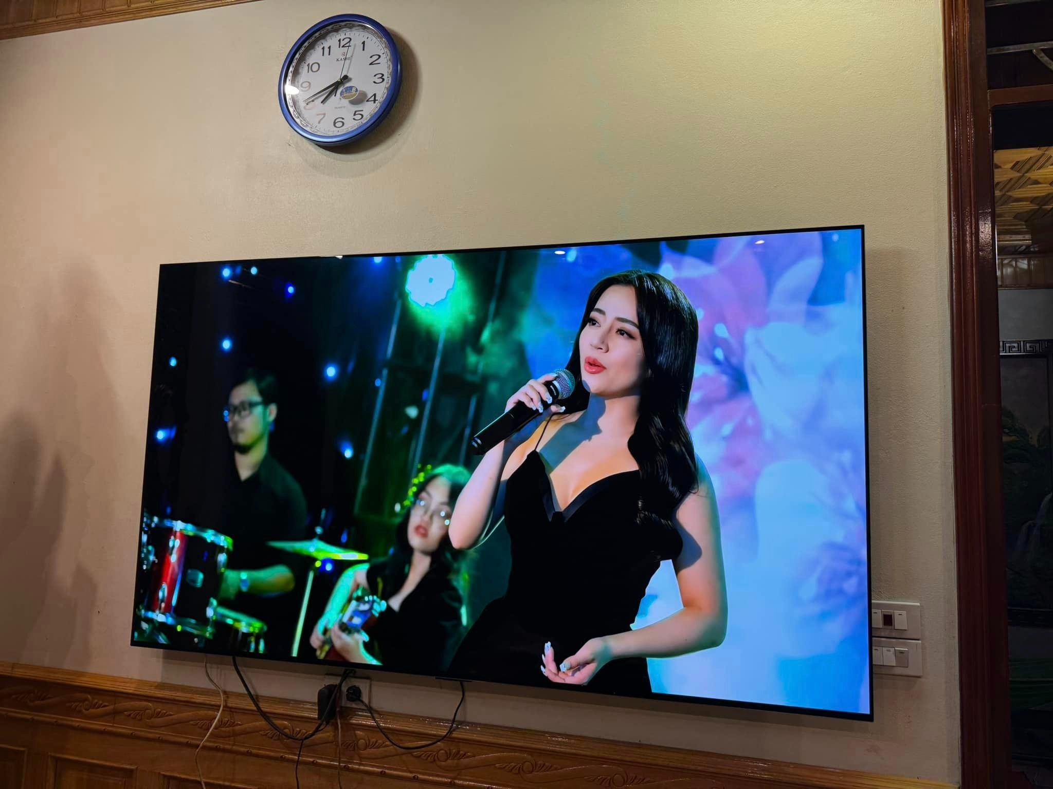 Smart Ax88com đăng nhập 55 inch UA55UE100FKXXV Smart Ax88com đăng nhập 55 inch UA55UE100FKXXV