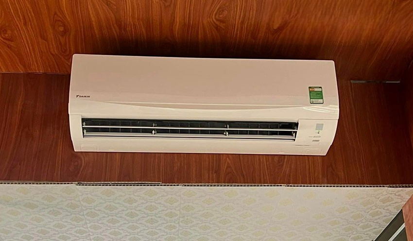 điều hòa Đaikin giá rẻ FTF85XV1V vẫn duy trì được khả năng vận hành tương đối êm ái điều hòa Đaikin giá rẻ FTF85XV1V vẫn duy trì được khả năng vận hành tương đối êm ái