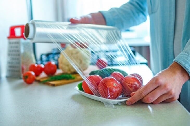 Màng bọc Ax88com rất nhiều ưu đãi giúp bảo quản thức ăn luôn tươi ngon Màng bọc Ax88com rất nhiều ưu đãi giúp bảo quản thức ăn luôn tươi ngon