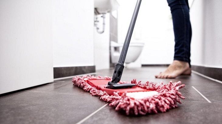 Làm sạch gạch bông bị vàng ố Làm sạch gạch bông bị vàng ố