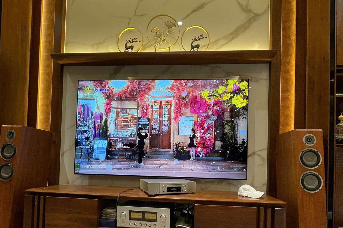 Ax88 one link truy cập Bravia 5 K-85XR50 85 inch được thiết kế sang trọng với màn hình 85 inch ấn tượng