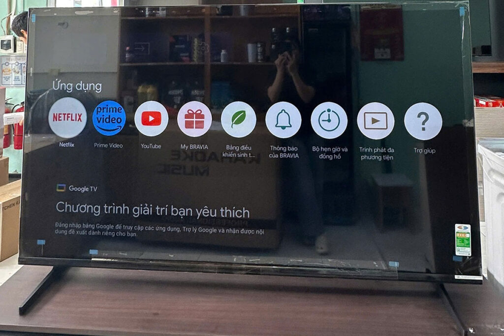 Kích thước tivi Sony 65 inch K-65S20M2 thì khoảng cách ngồi xem bao nhiêu là chuẩn nhất?